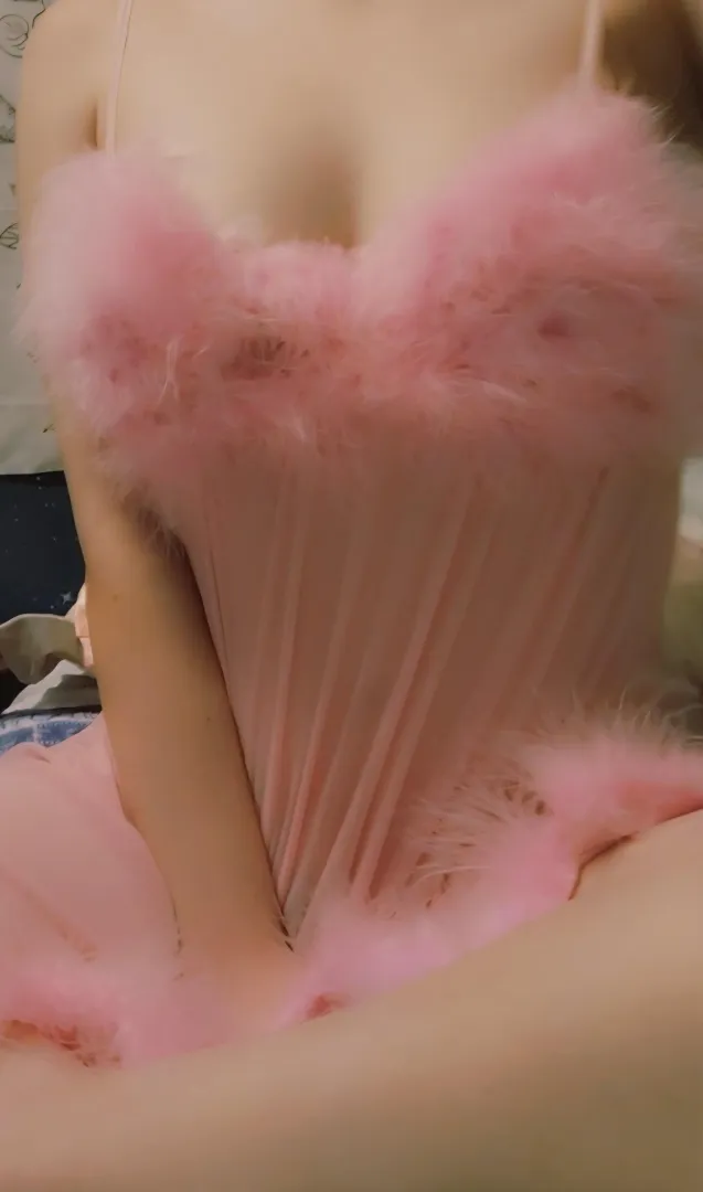 Fuzzy outfit for bed