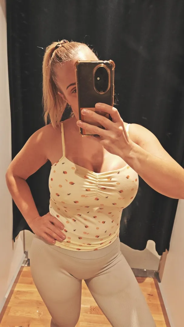 Haluaisitko panna sovituskopissa?🫦