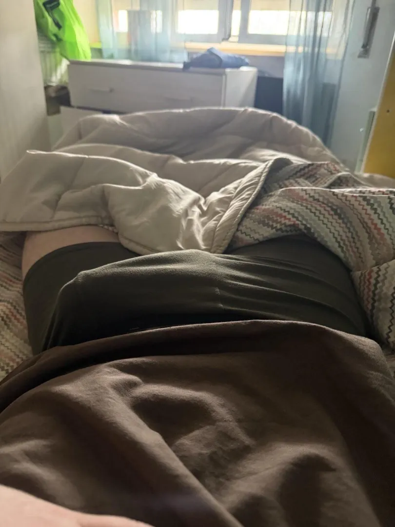 Hi guys…. 29, I’m so horny , always!. Add me mid253494 top dom . Legs++feet+++huge+++twink+++femboy+++ wake and bake 💨