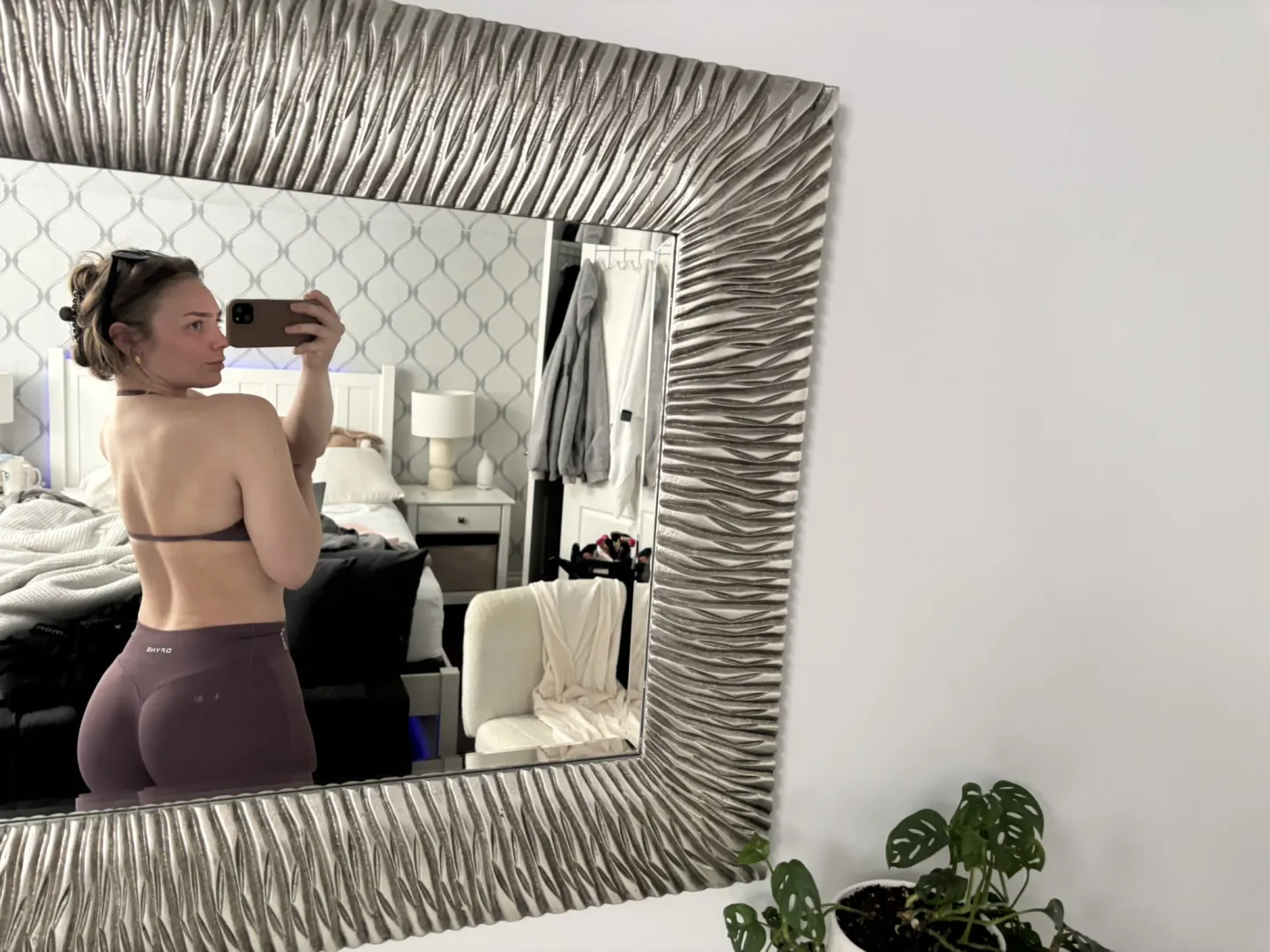 I know you wanna eat my ass