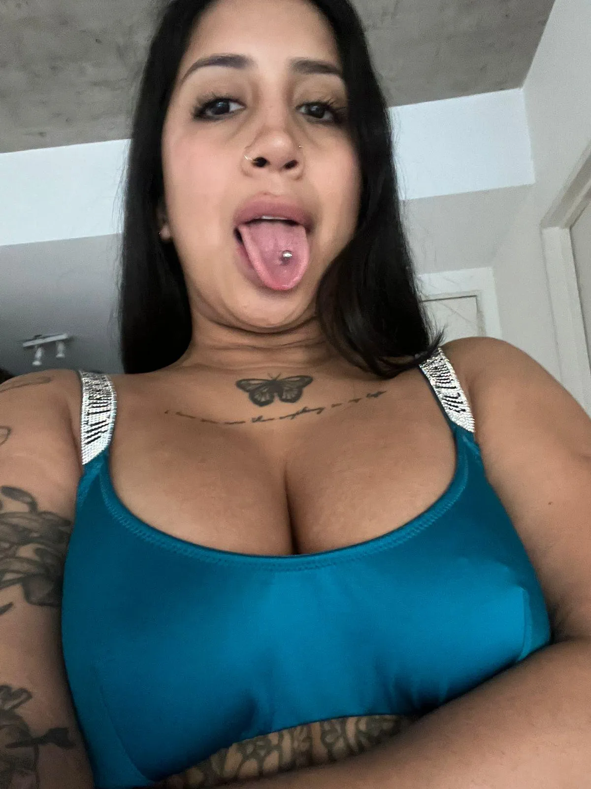 juicy tits, suscribe below
