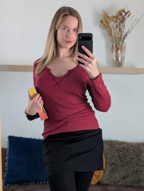 Librarians with no bra are the better ones