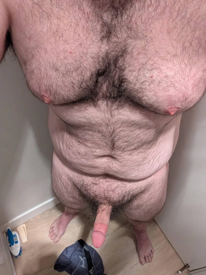 M36 California hairy dad bod. About to shower and want to cum quick. Younger++ add: joseph5522