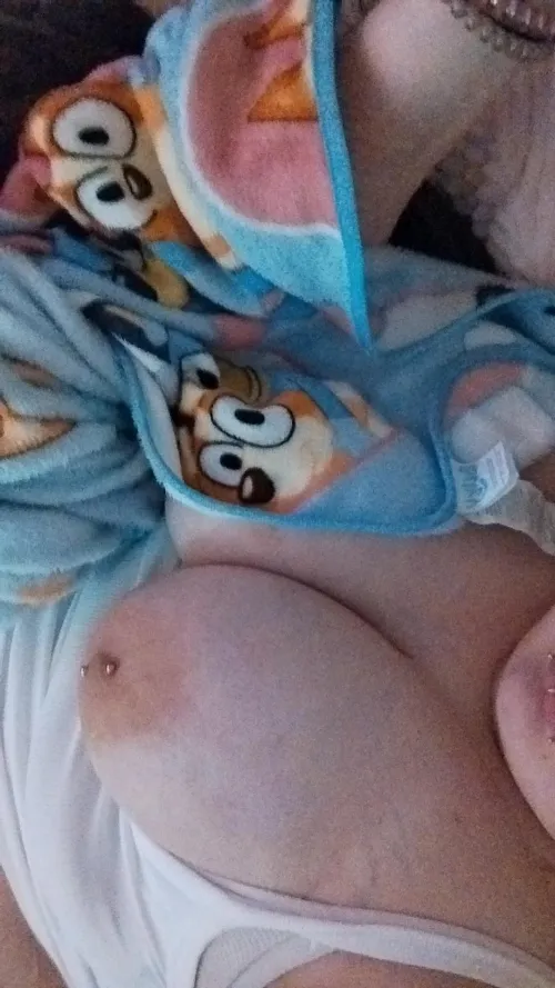 Nap time with my bluey blankies!