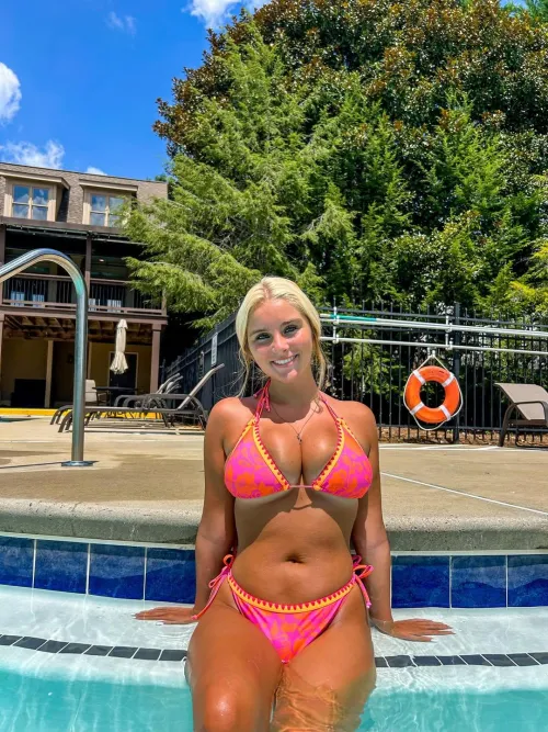 Pool tan