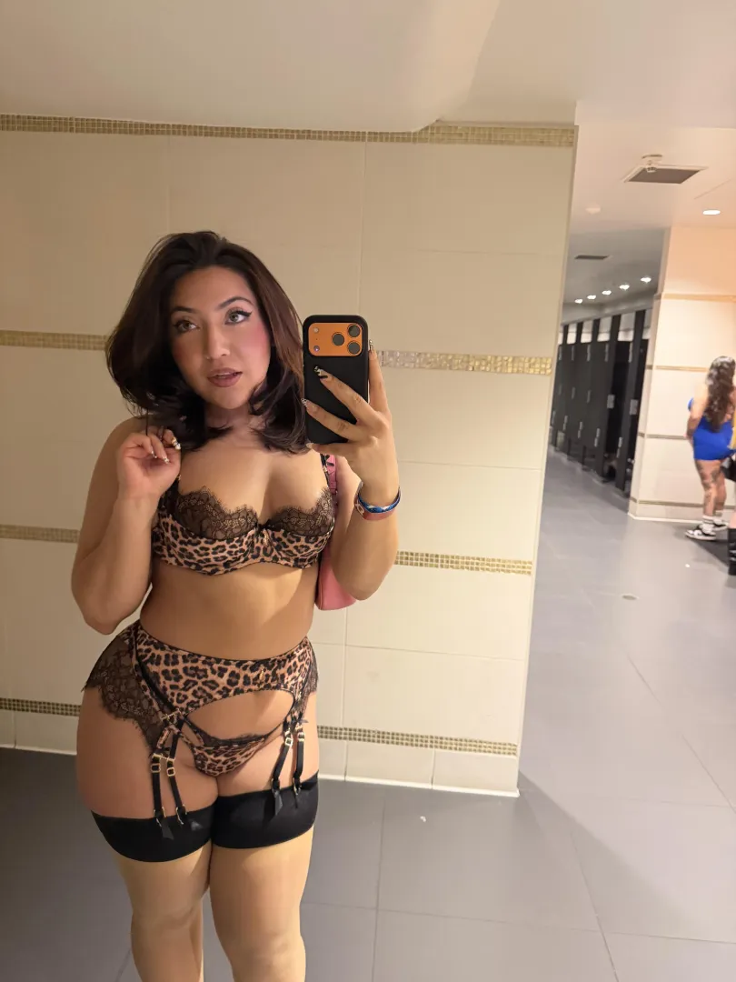 Showing off in my cute set