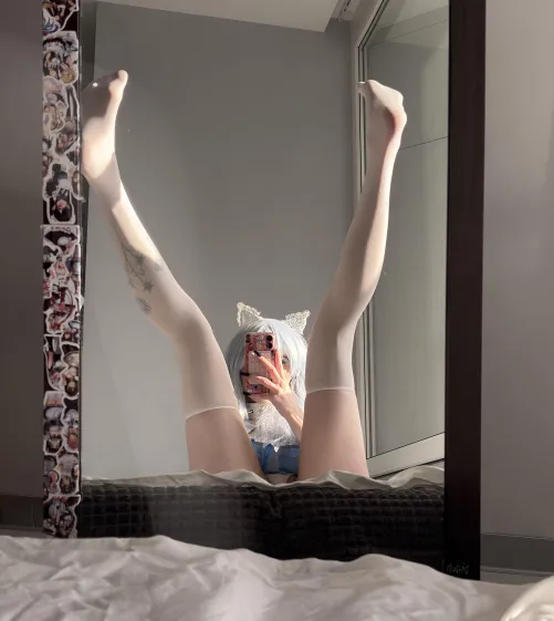 Some poses are invitations for u