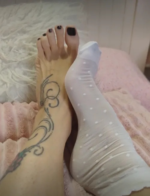 Sweaty socks off, sticky toes in: open wide and slurp.