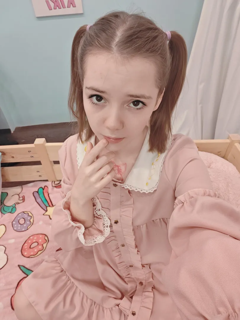 The princess wishes you a pleasant day