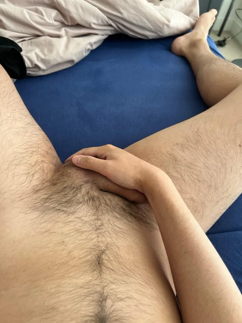 24 asian canada horny looking to trade, verbal+, sc: beemo81