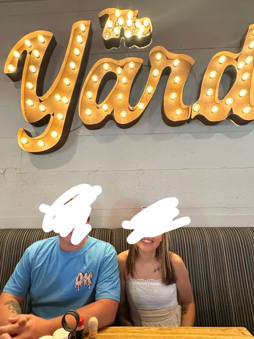 Couple coming to Dallas next weekend 30M and 29F looking for other couples to meet [mf4mf] ONLY!