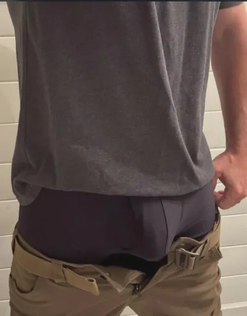 Craving some 🐱 to worship! It’s been a while since I’ve gotten to do this and I enjoy slowly and sensually pleasing a beautiful woman.