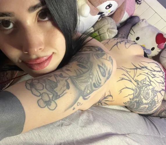 F19 SC F4M seeking playful couples fun tonight