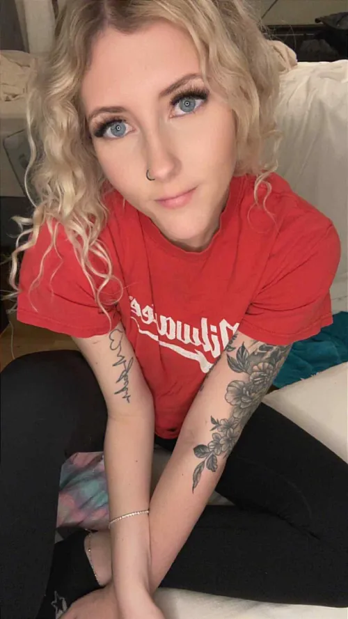 Haven't used this selfie stick in a while 😅