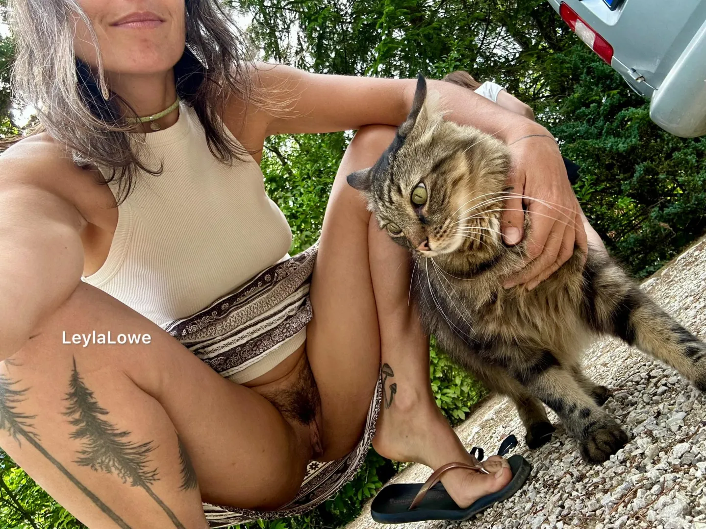 He's not happy about not being the only Pussy in the pic