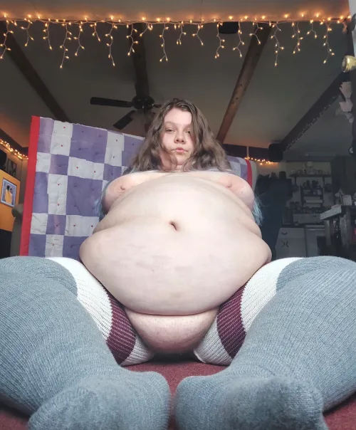 I stopped shaving my fupa years ago 🥵 all natural here