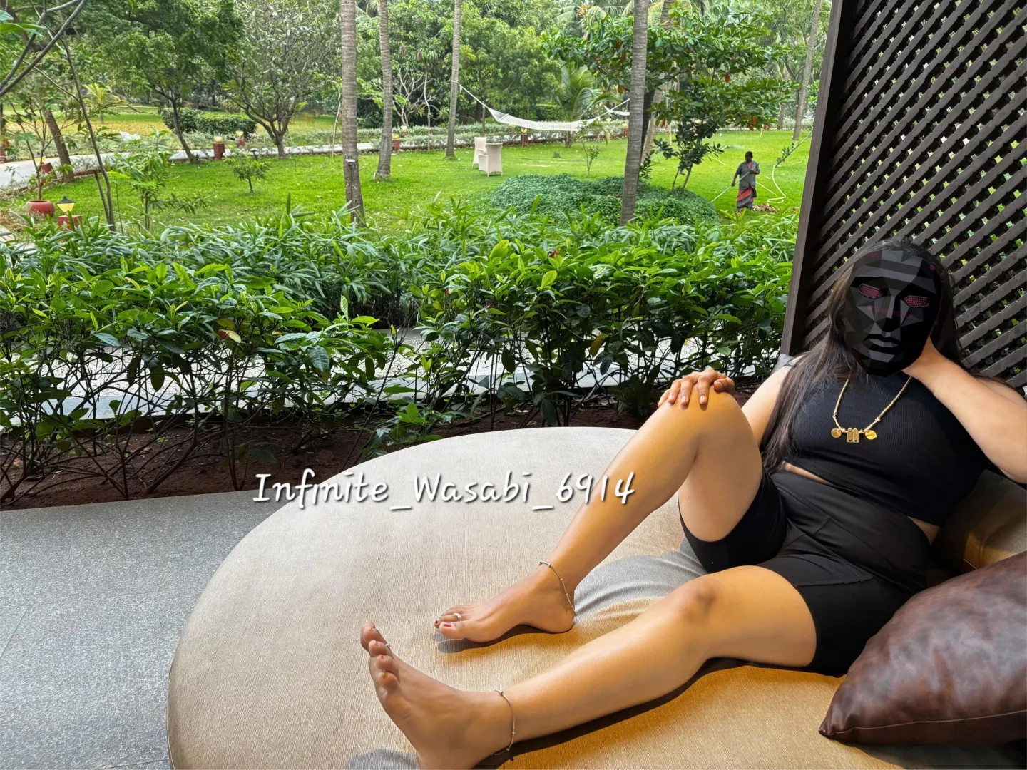 Love for Black never Ends 🖤🫣.give some ideas for weekend plans .