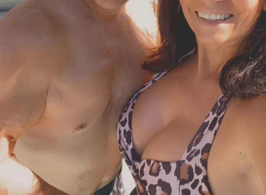 [mf4mf] Clean fit 40s couple visiting soon n testing the area. Love to pamper unicorns & hotwives. Like to watch couples play n possibly more. She likes fit BWCs.