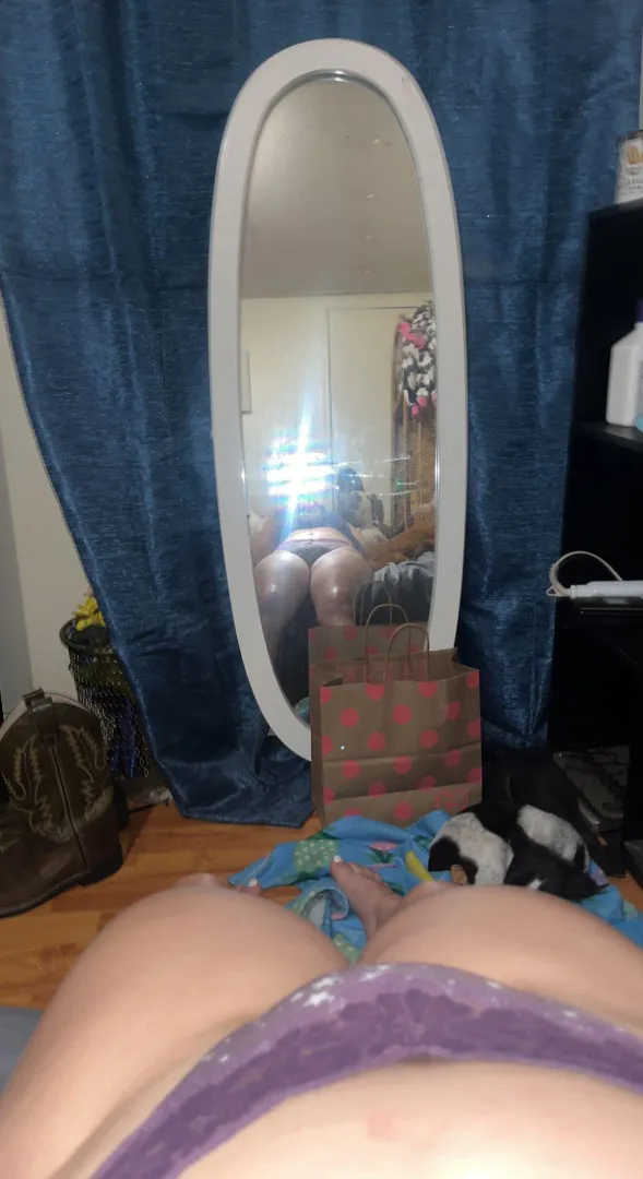 Mommy just visiting here , anyone willing to be guided, used and be sat on for the weekend