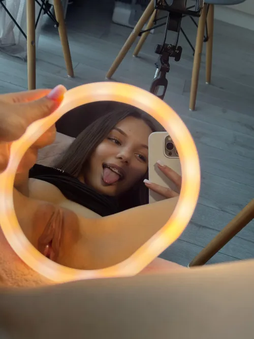 only one rule, you gotta fuck me raw. how strong is your pullout game?