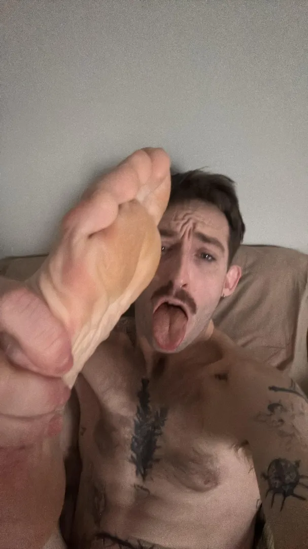 PM showing their Gooning-face