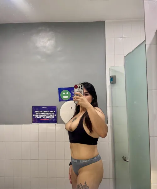 Would you pin me against this mirror? [f]