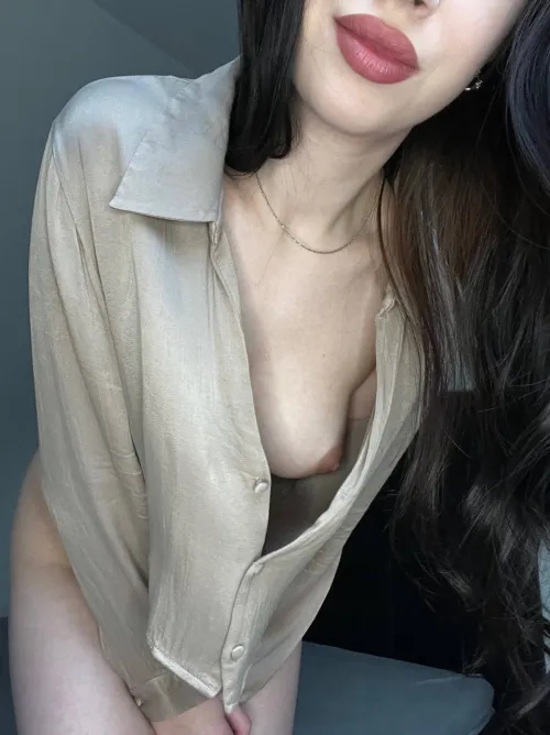 Would you take me on a date if I wore this?