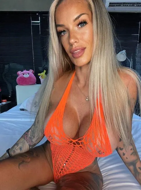 yes, you're right, this outfit is slutty. But I like it