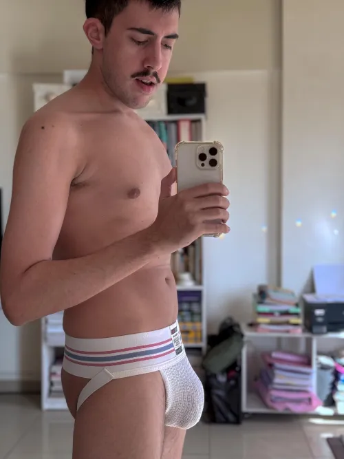 you want some bulge, here you have ;)