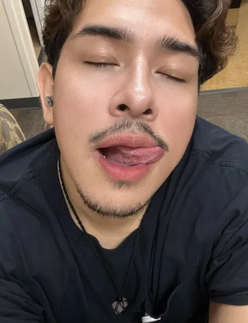 33 m4m - Gay wanting M Straight Guys++ Bi Guys+