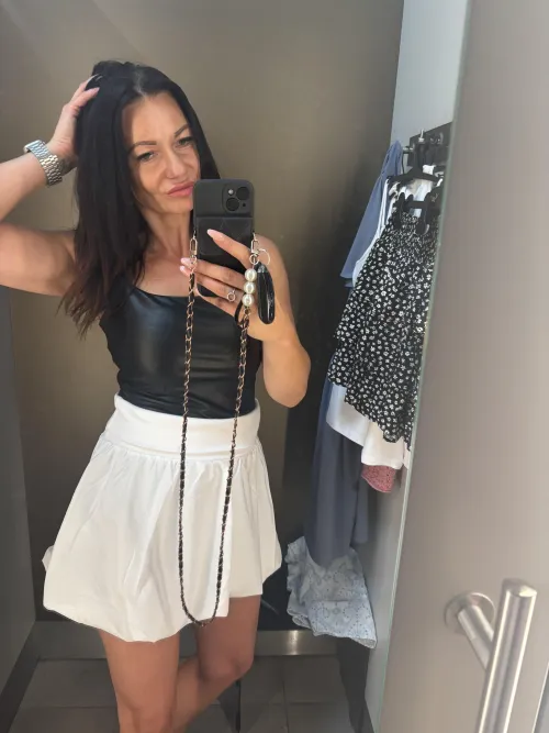 Any cutie who wants to come shopping with me next time?