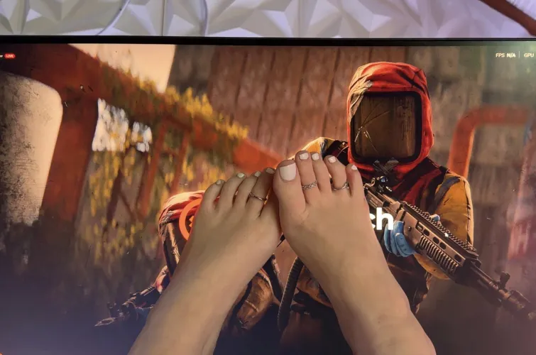 Anyone like slutty gamers? ‍♀️