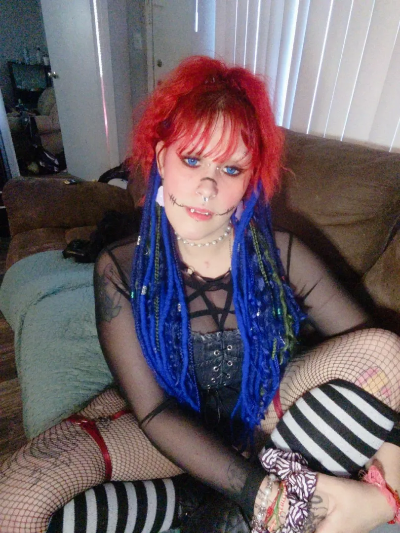 It's my birthday, come see 