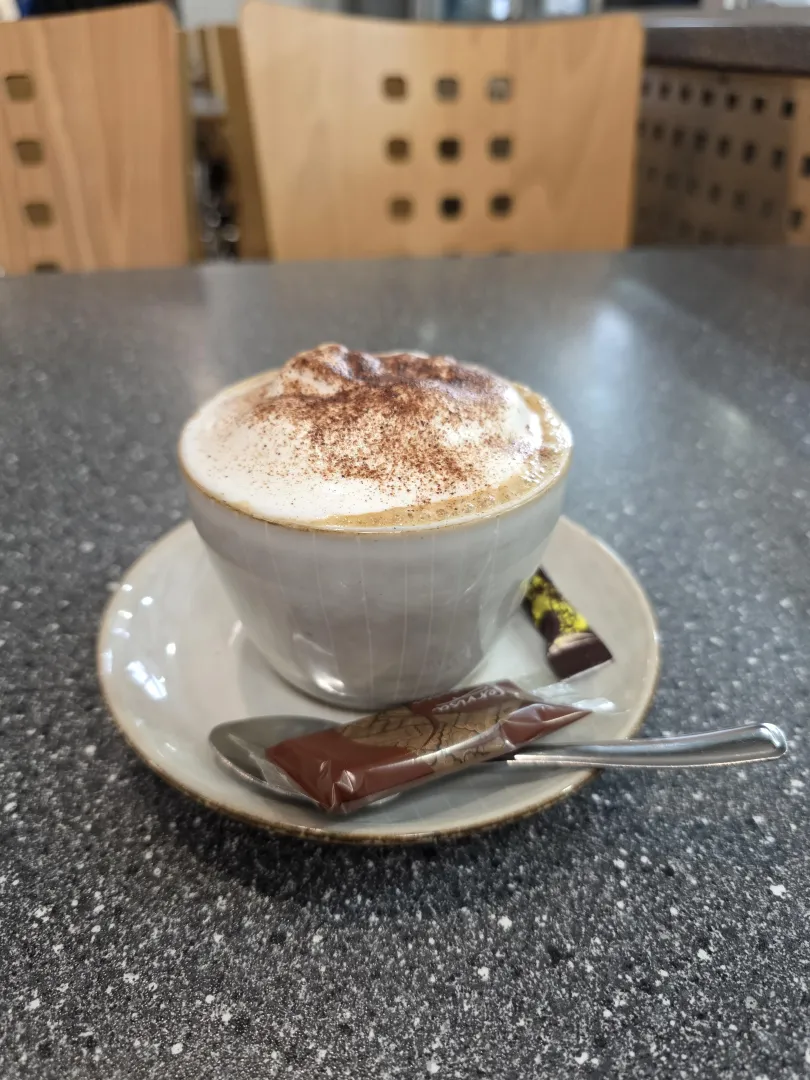 [M4F] Fingern im Café [Impro] [Öffentlichkeit] [Fingern] [Exhibitionistisch] [Bisschen Dirty talk] [Komm für mich]