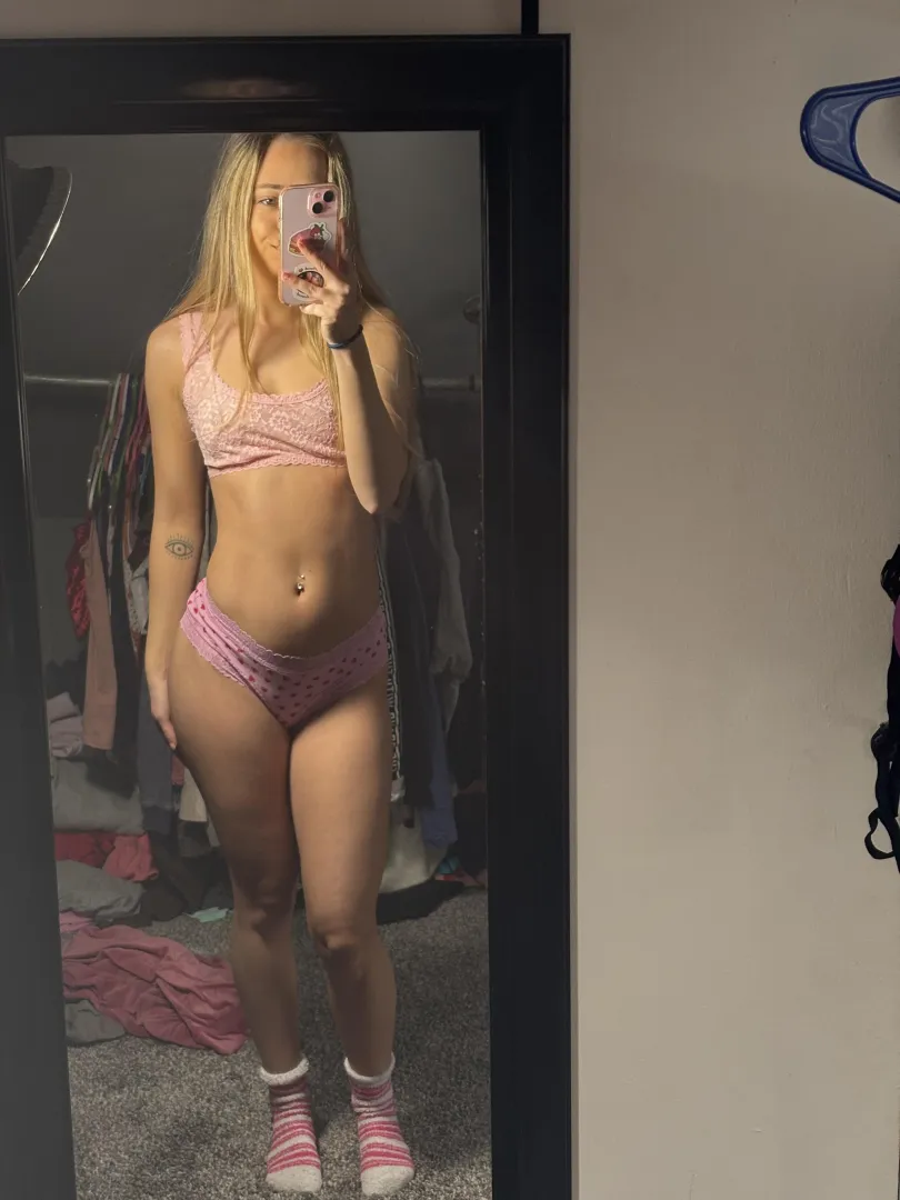 Make content with me! F26 Lansing Area