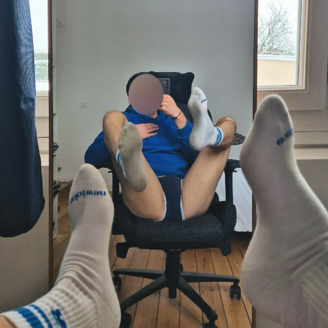 Mood of the day. 5 days of wearing it, that's starting to be a lot, isn't it?