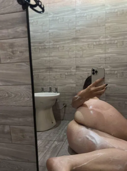 posting this in case a dilf needed a gentle distraction today