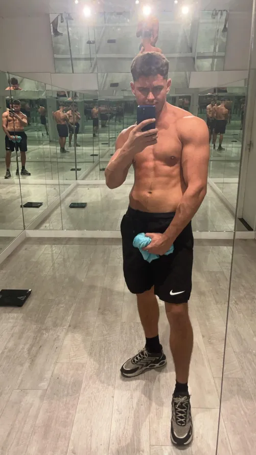 Ready to goon to these biceps?