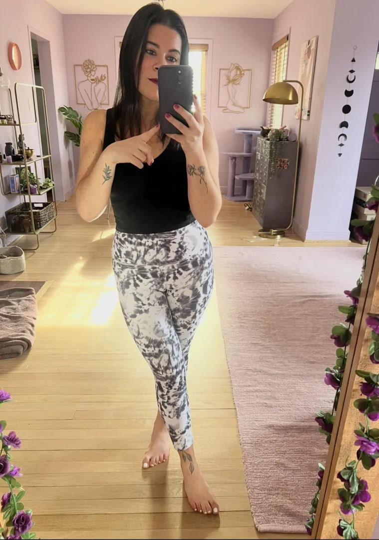 reimburse my mani/pedi… now bitch