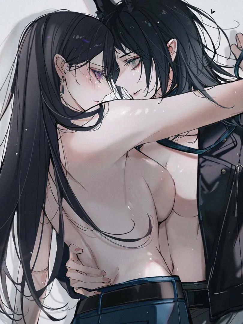 Taki in Umiri's arms [BanG Dream!] (紅涙)