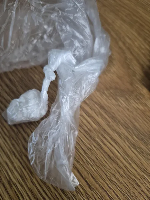 Thursday night lines and whatever else...anyone want to chat shit and do lines together? 45 m Australia...let's roll...