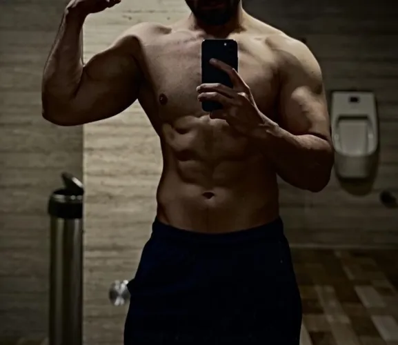 Where’s all the older bottom daddies ?