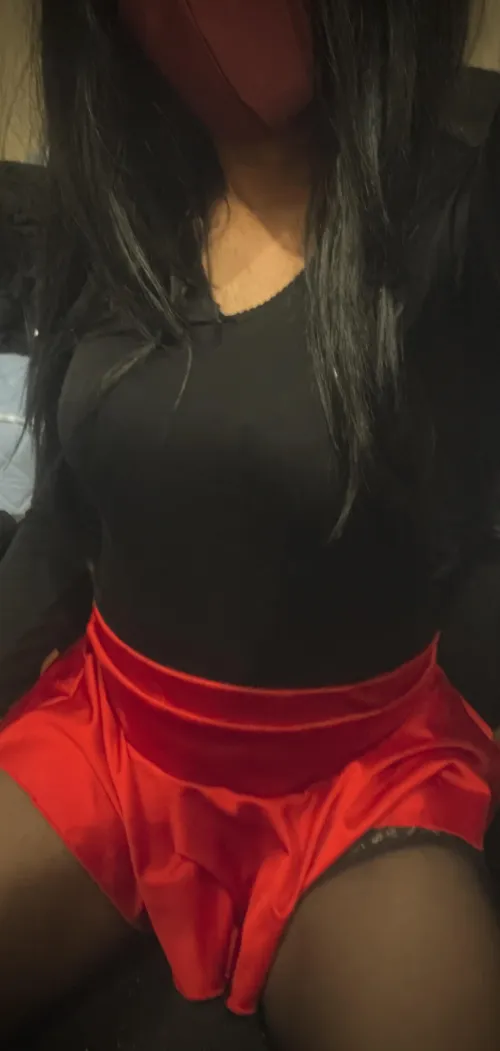 who’s also up late and horny rn (me) 