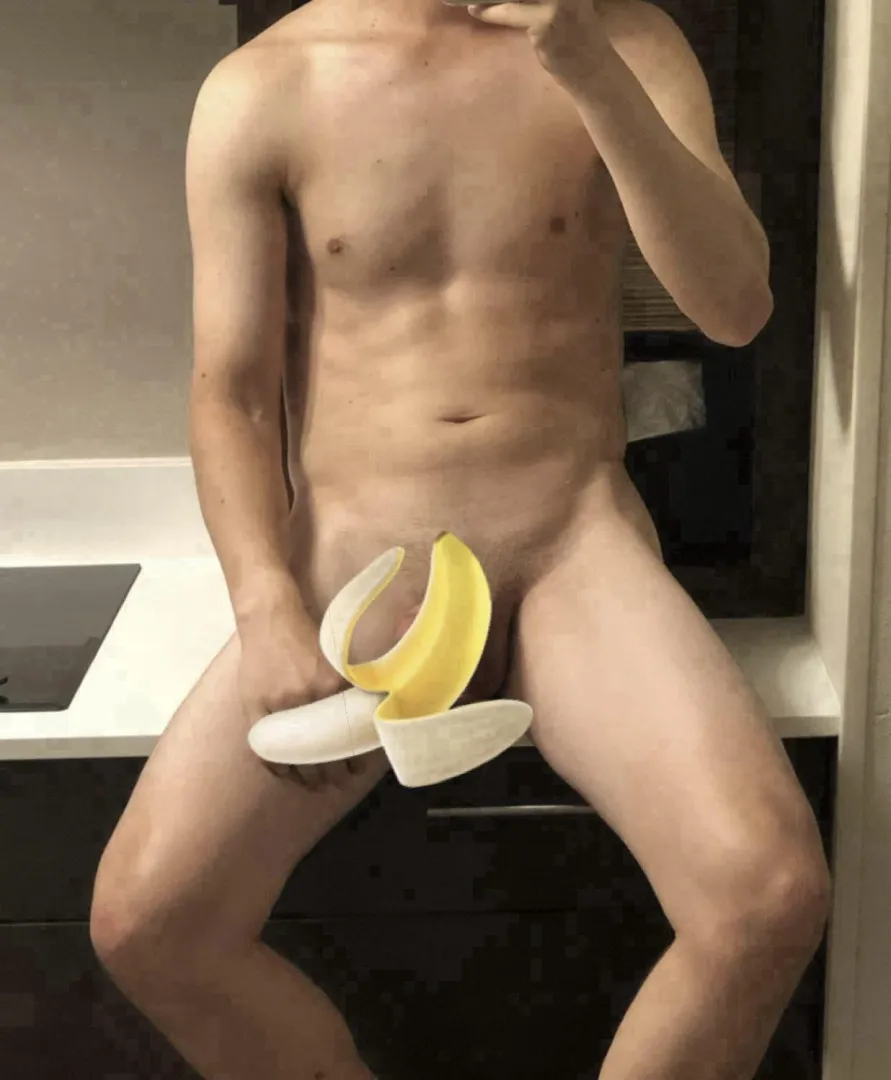 27 [M4MF] Chill laidback athletic bull or 3rd in Denver, open minded, hung bwc, and had success here with couples. Happy to join, just watch, hear what you’re interested in, or help with your first time