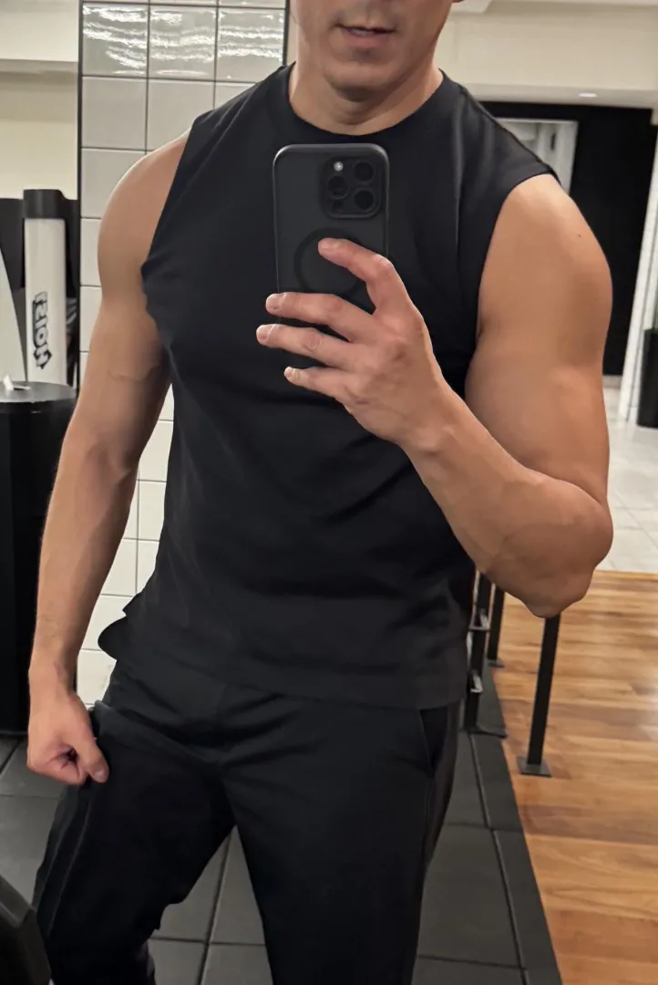 45[M4FM/F] Latin guy looking to make new connections.