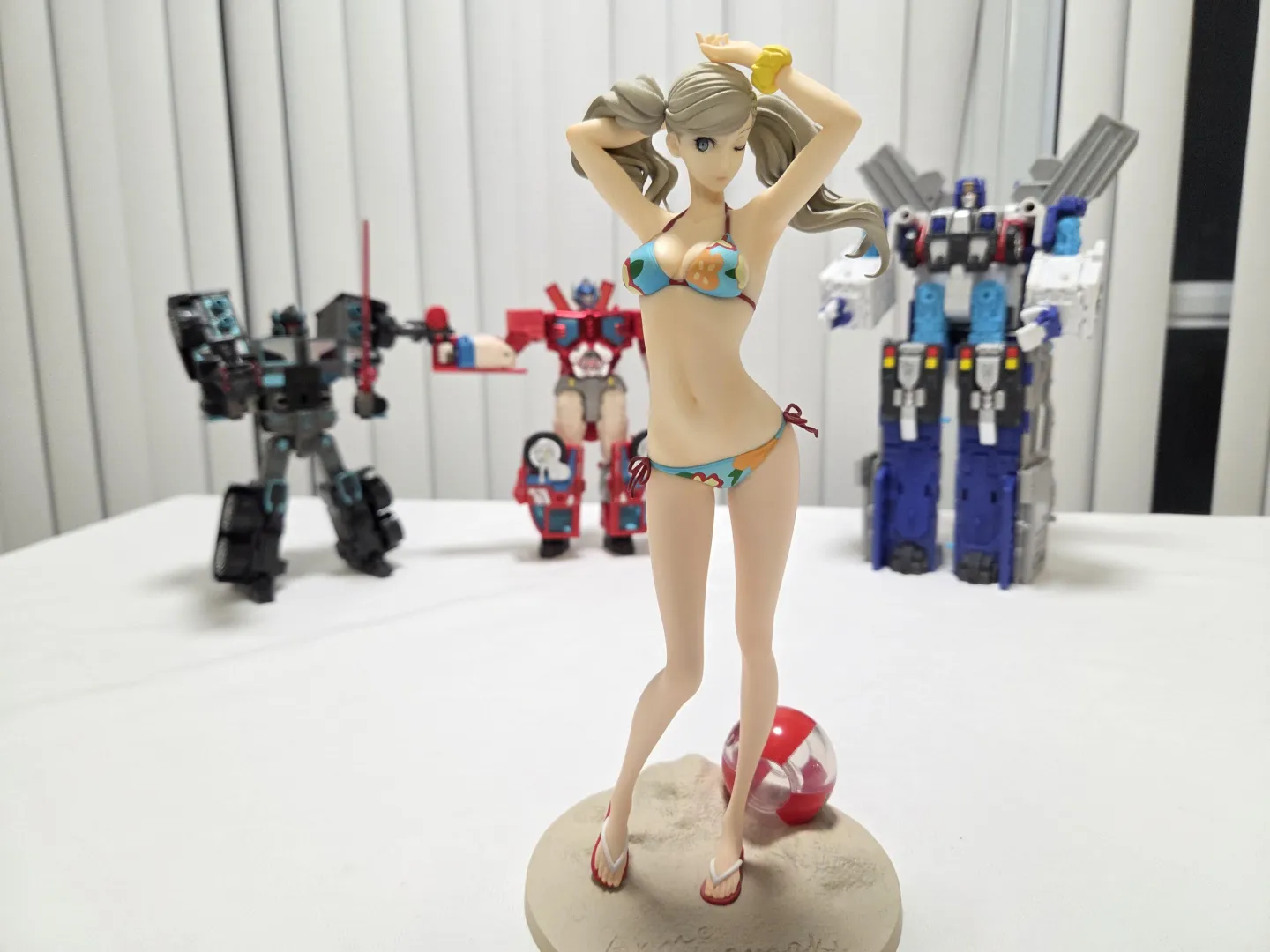 Ann's beautiful bikini figure