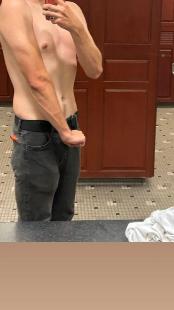 Any hot guys want to get their cock sucked with their wife?