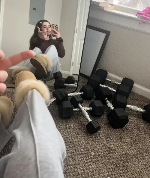 Awww did mommy’s finger trigger that little brain of yours  again? 