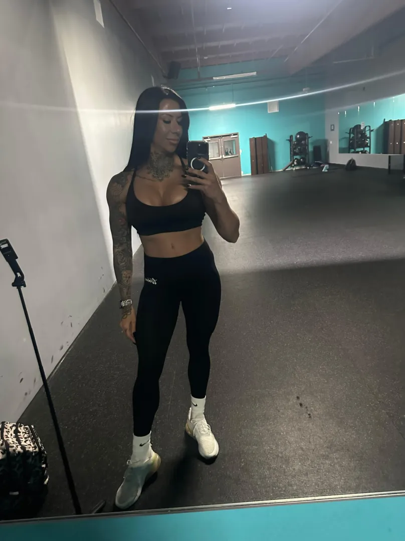 black fit for gym day