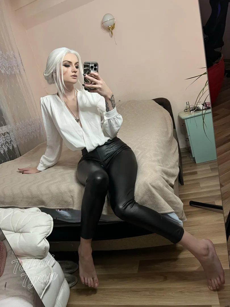 Ciri from The Witcher by TatsuiTyan